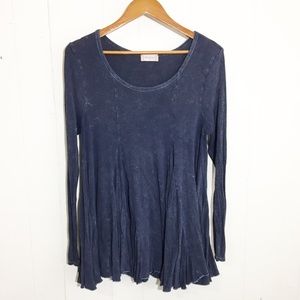 Altard State Flowy Gray / Blue Long Sleeve Top